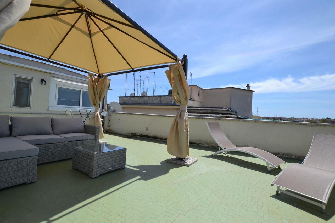 Appartamento Romantic Attic With Terrace Over Roma